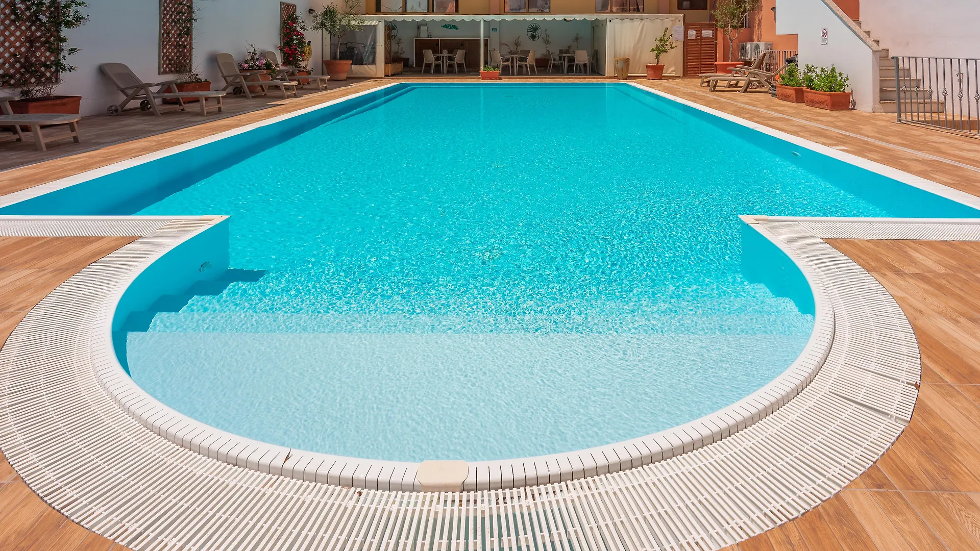 Cristal Blu Aparthotel Santa Teresa Gallura
