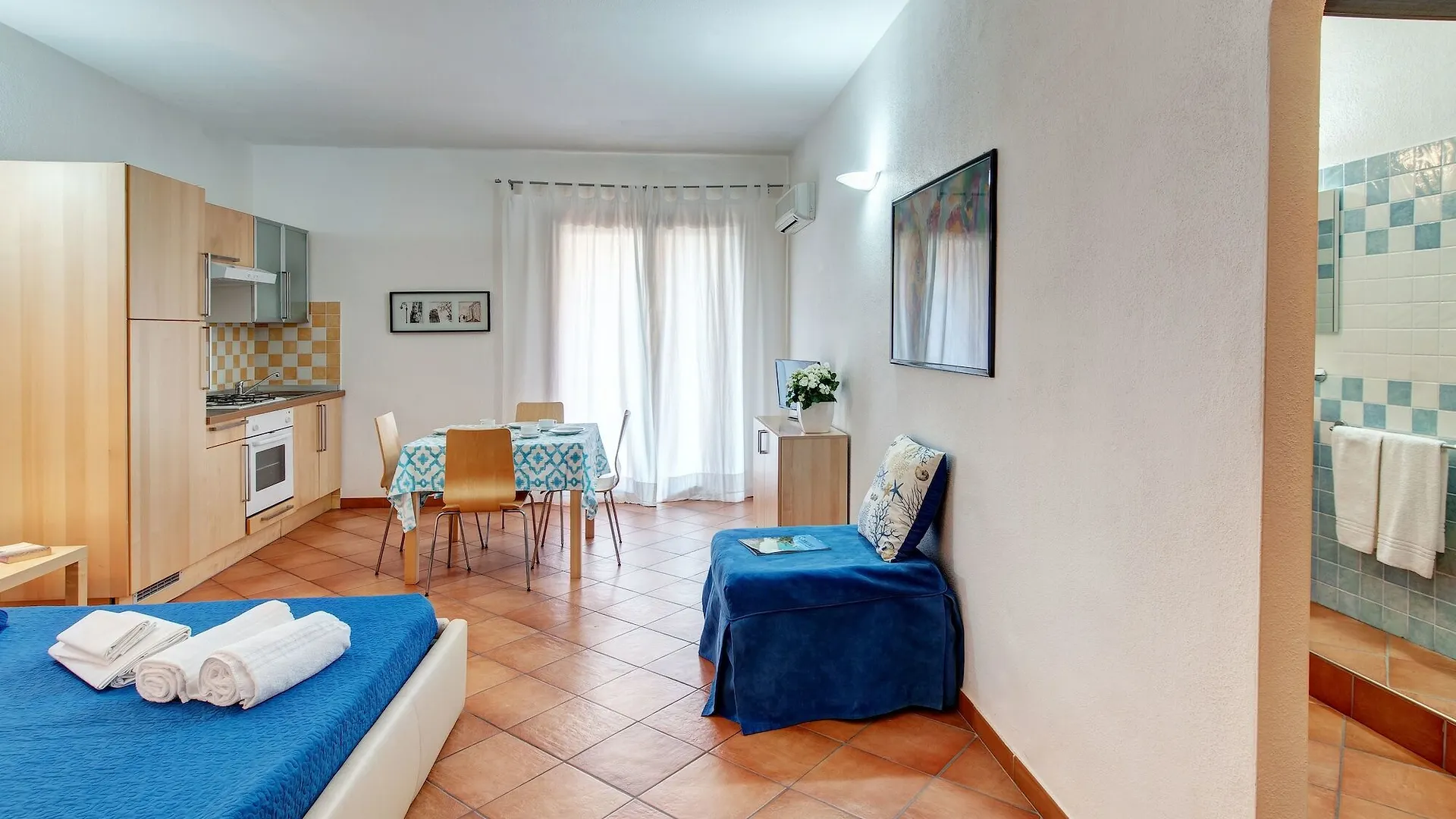 Cristal Blu Aparthotel Santa Teresa Gallura 4*,