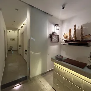 Prestige 2* Naples